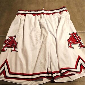 Arkansas Razorback 19 Nine hardwood history shorts XL